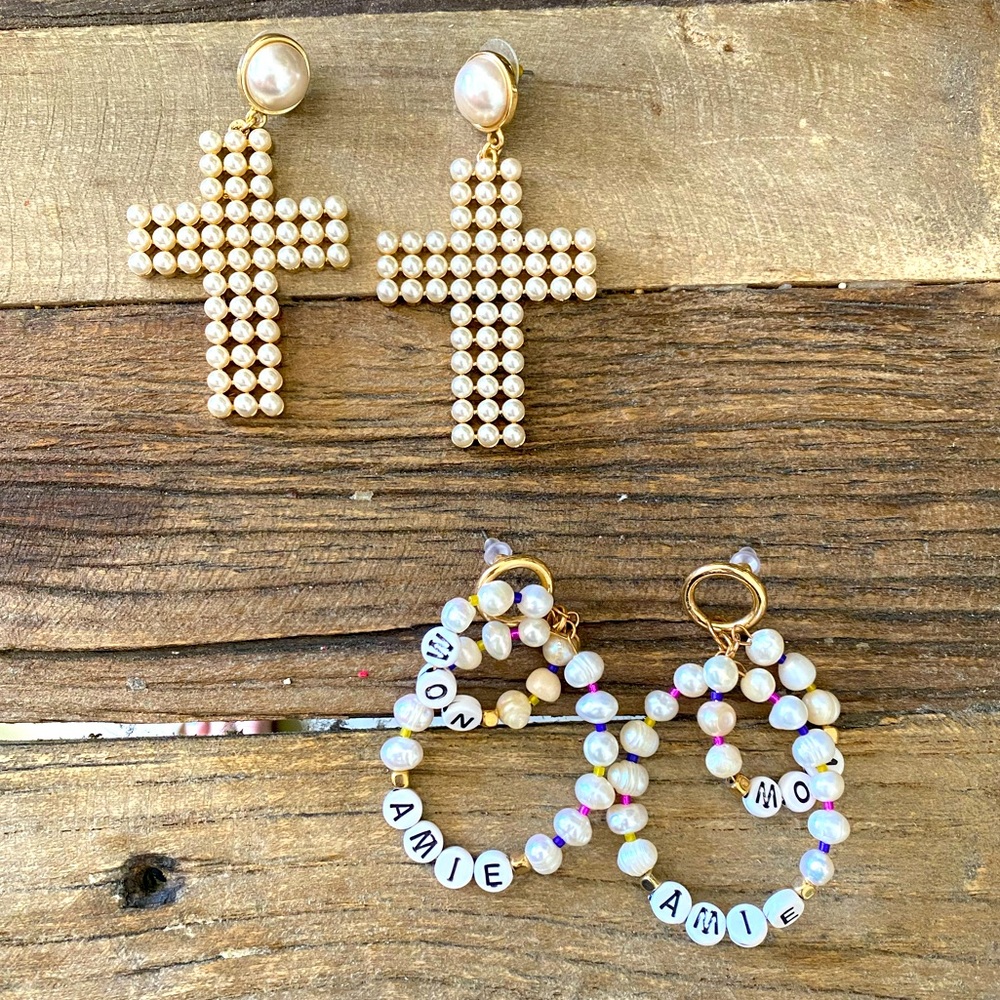 2 sets of faux pearl earrings